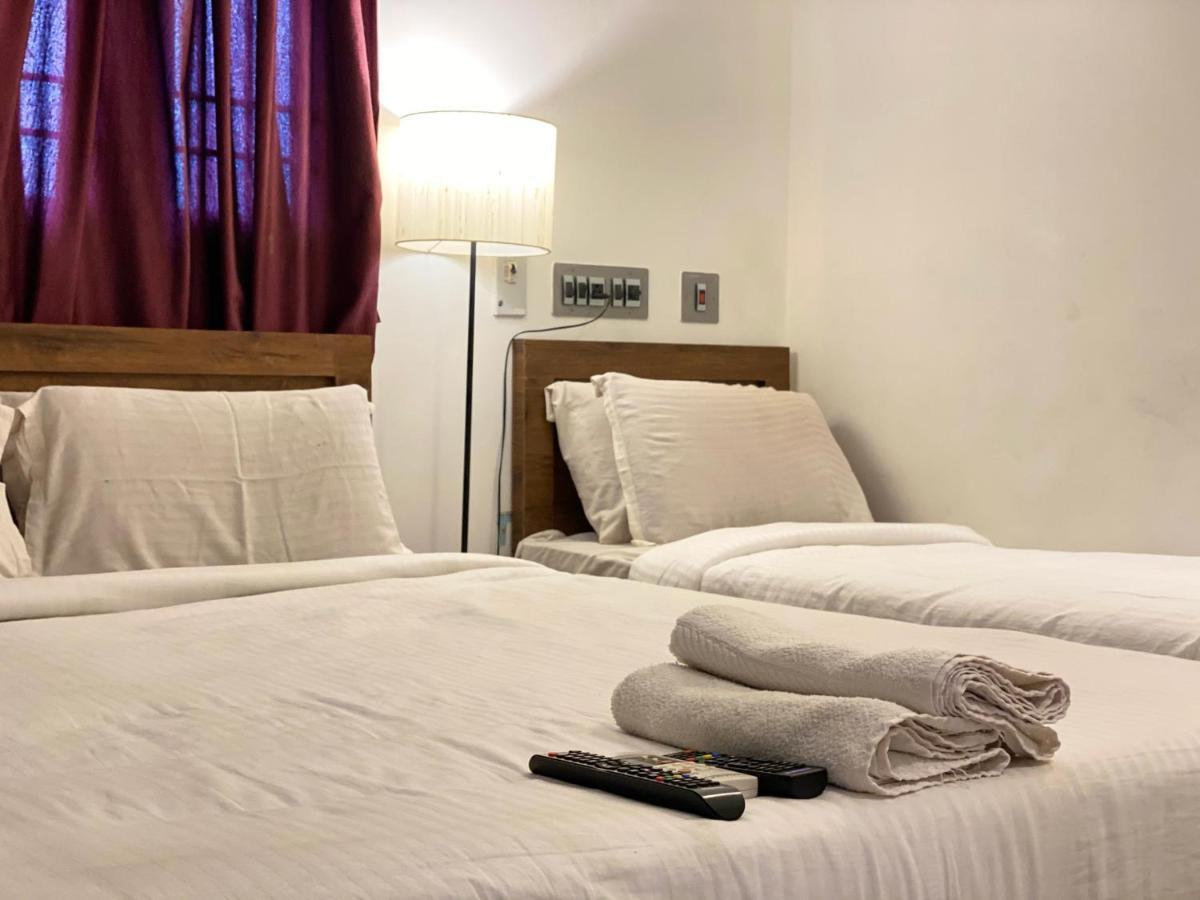 La Paradise Residency 蓬蒂切里 外观 照片
