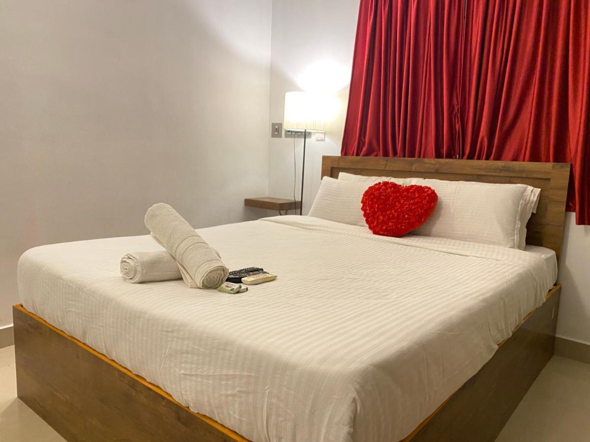 La Paradise Residency 蓬蒂切里 外观 照片