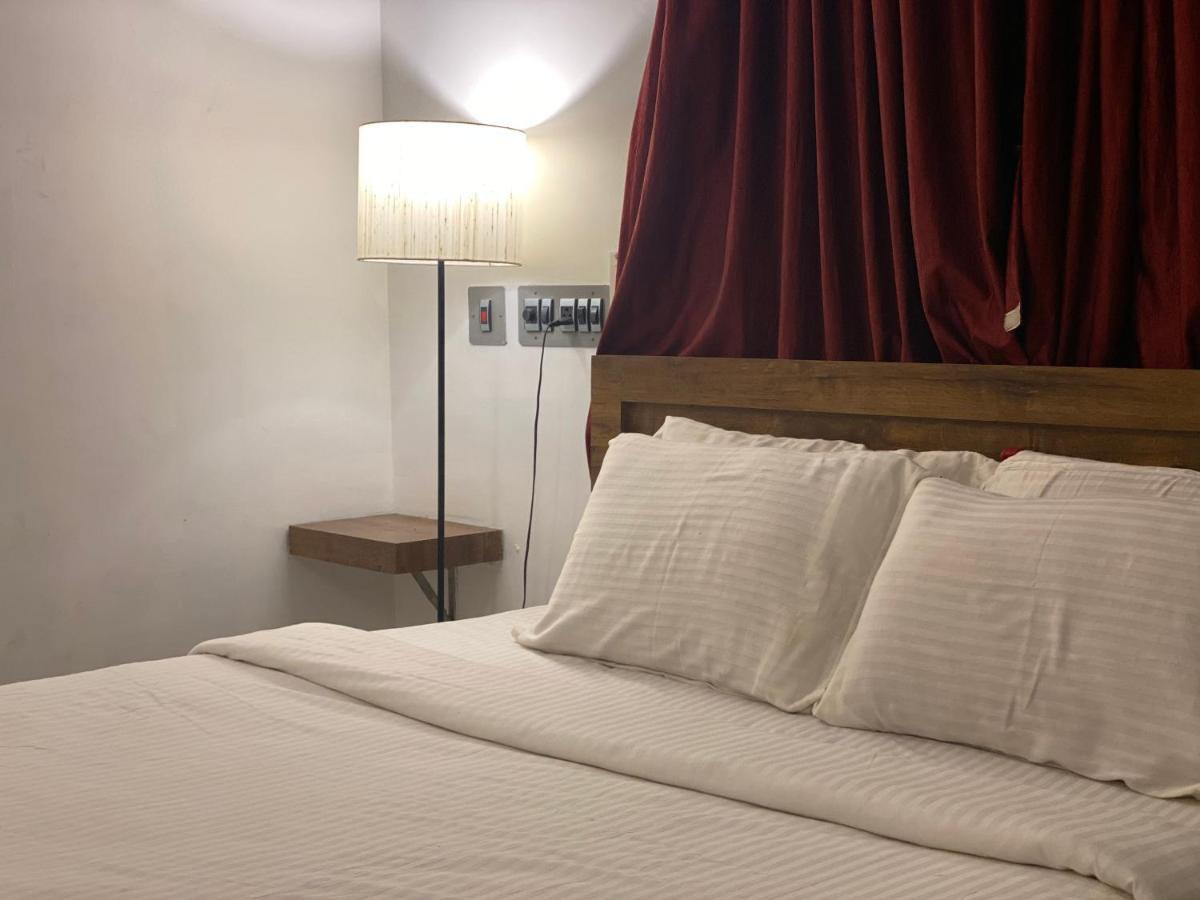 La Paradise Residency 蓬蒂切里 外观 照片