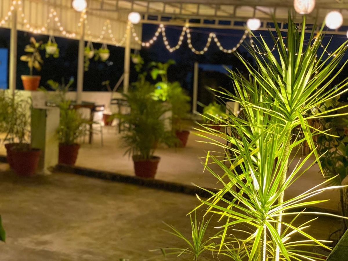 La Paradise Residency 蓬蒂切里 外观 照片